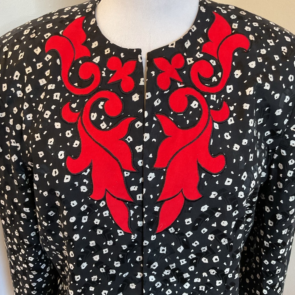 Vintage Julie Francis 100% Silk Blouse 12 Black White Dot Red Embroidered Leaf - Picture 3 of 8